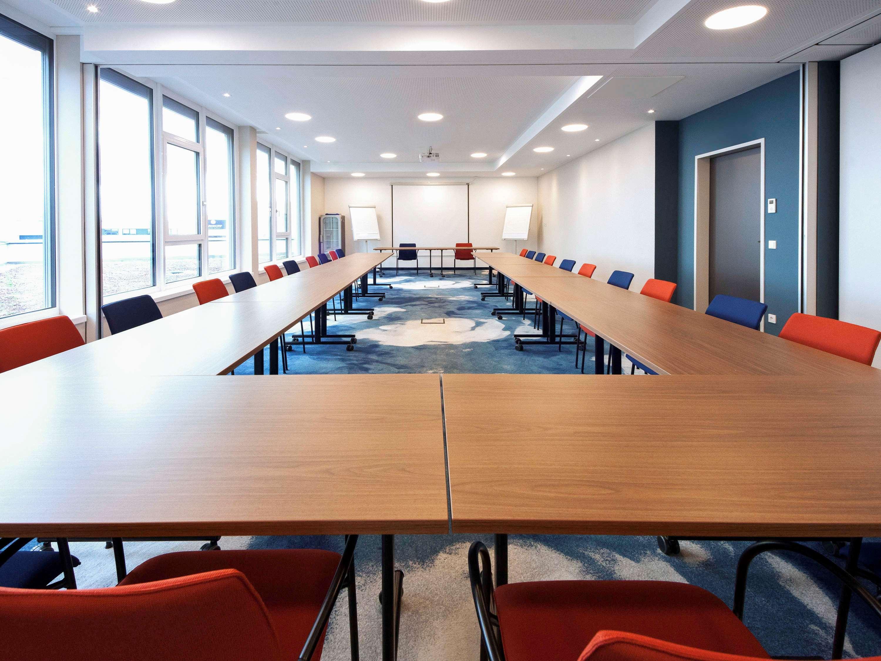 Ibis Styles Parndorf Neusiedler See Ngoại thất bức ảnh
