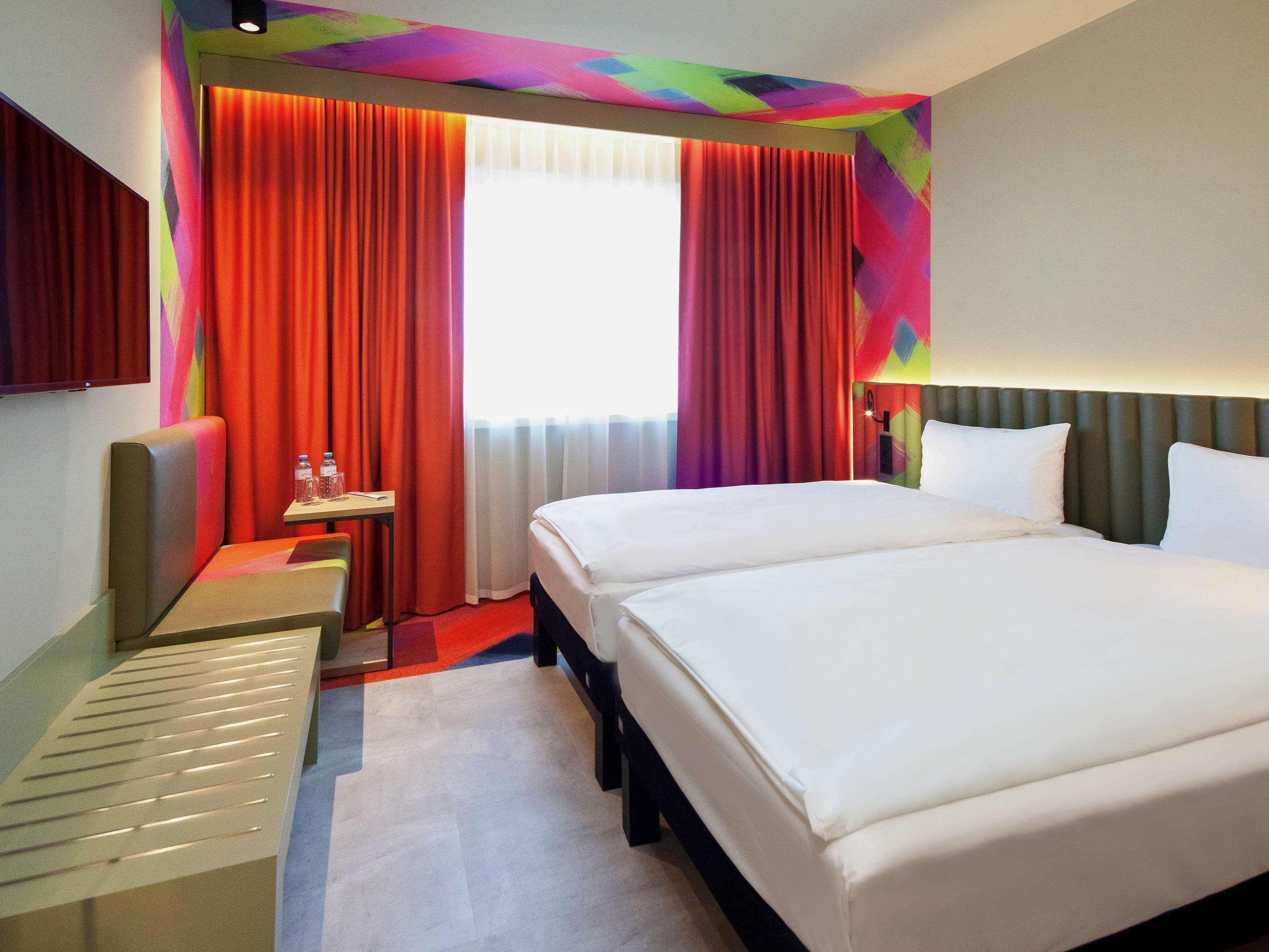 Ibis Styles Parndorf Neusiedler See Ngoại thất bức ảnh