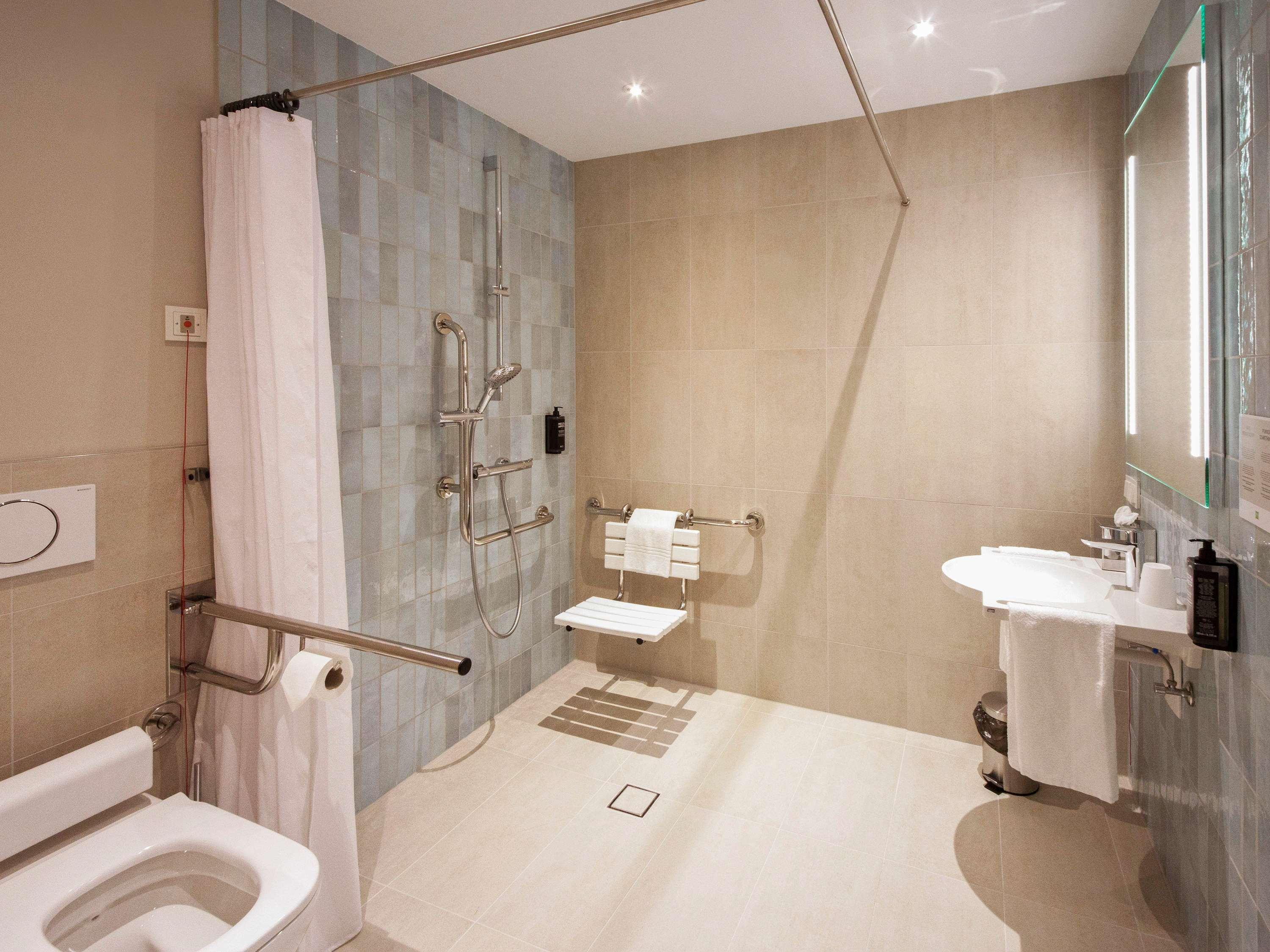 Ibis Styles Parndorf Neusiedler See Ngoại thất bức ảnh